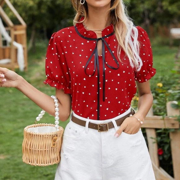 Hearts print tie neck butterfly sleeve blouse - Picture 2 of 5